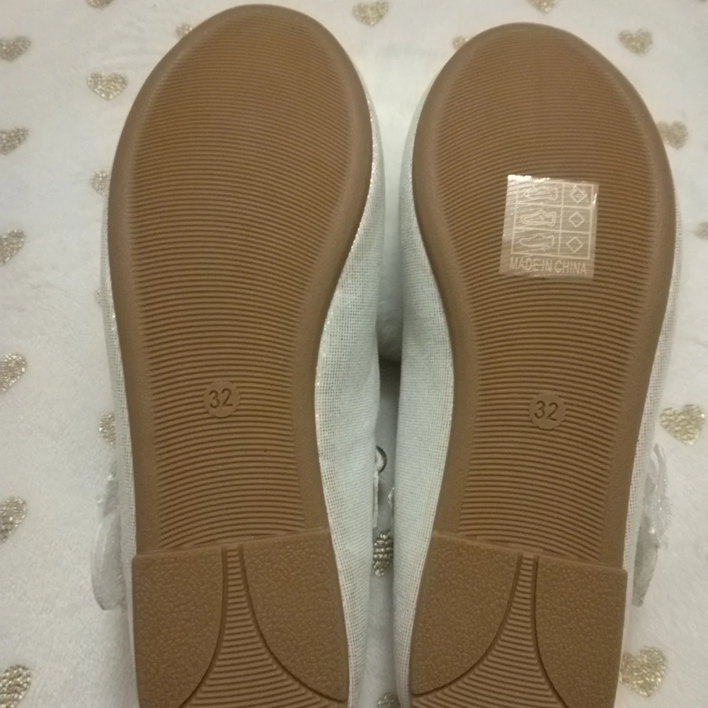 10/$40 *NWOT* SHEIN Girl's Dress Shoes with Pearl Accents